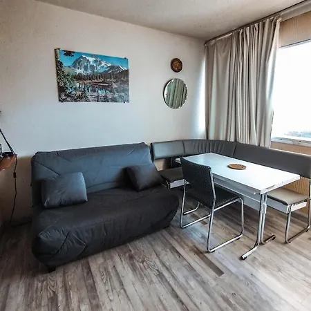 Au Pied Des Pistes De - Pyrenees * Montferrier